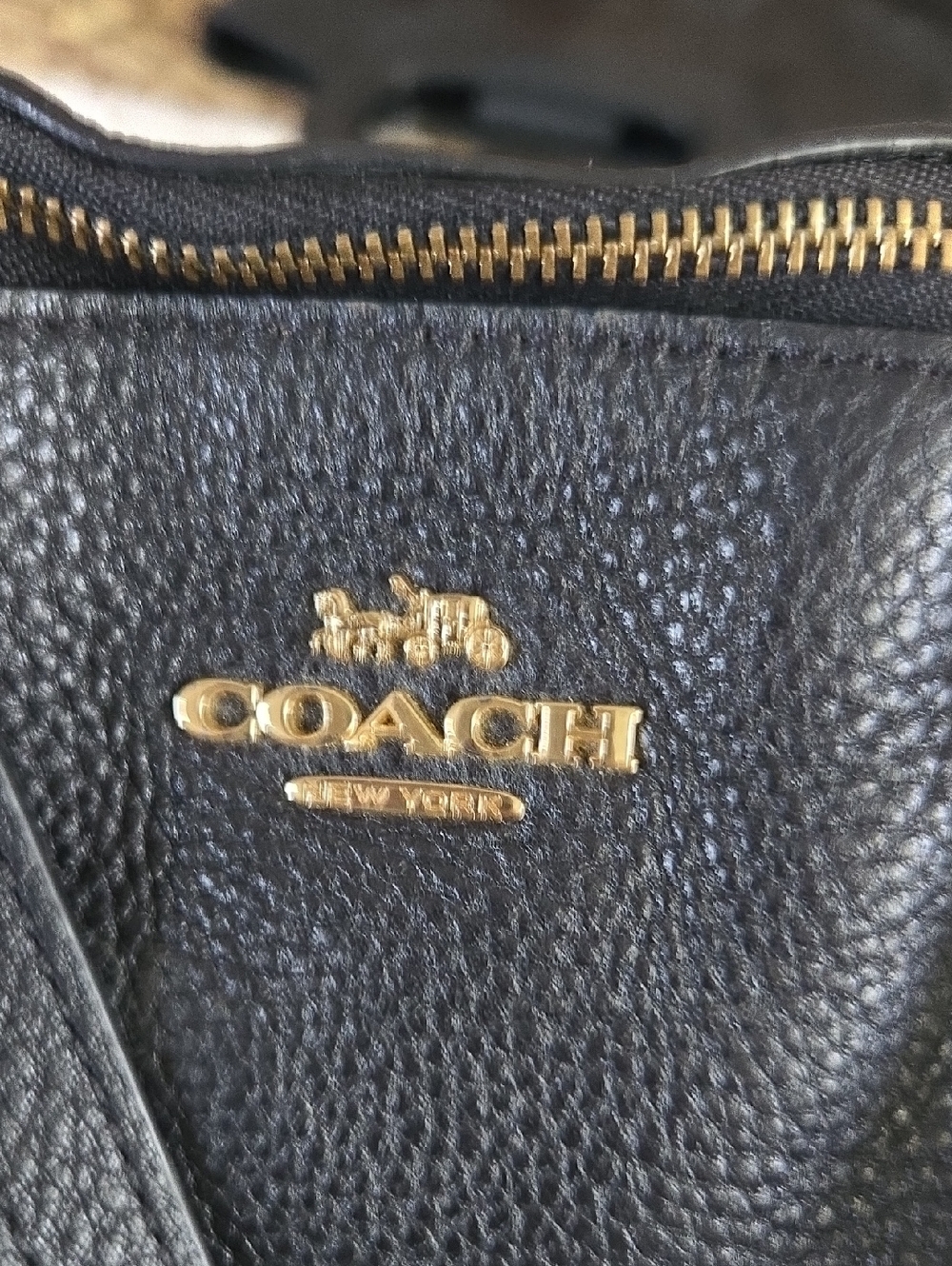 Coach Black Pebbled Leather Tote with Gold Hardware And Coach Cherry Zipper Pull - Picture 2 of 9